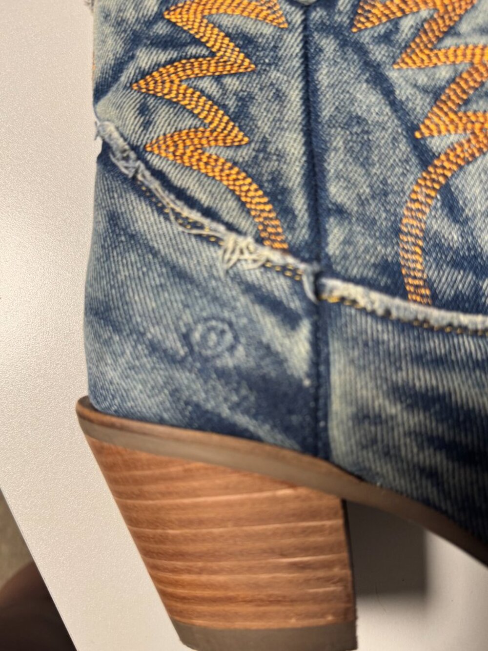 Dingo Denim Cowboy Boots Women’s 8M Blue Embroidered Western - Picture 4 of 8
